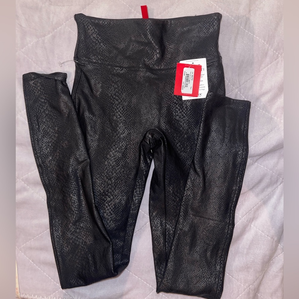 SPANX Faux Leather Matte Snake Leggings for Women Tummy Control XS - Picture 5 of 11